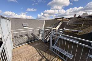 Helle 3,5-Zimmermaisonettewohnung mit neuem Bad und Dachterrasse! – Zschopauer Straße 142, 9126 Bernsdorf, Chemnitz – Vorschaubild 10