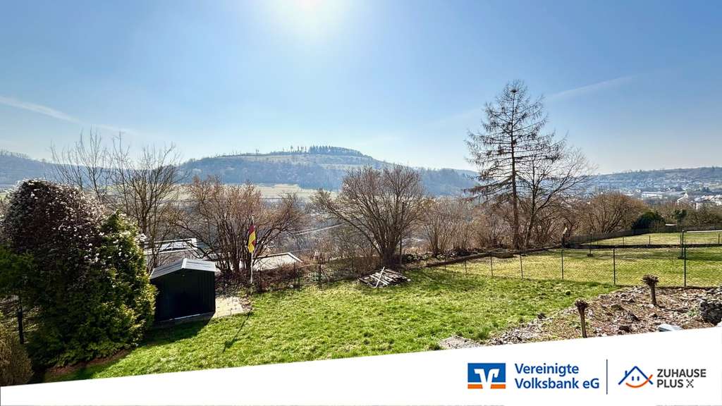 Immobilie in Beverungen - Ein Zuhause mit vielen Möglichkeiten - ZFH am Südhang! - Bild 2