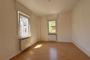 Mitten in Schwanheim - 3-Familienhaus zum vermieten oder selbst bewohnen – 60529 Schwanheim, Frankfurt am Main – Vorschaubild 4