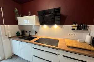 schicke moderene Wohnung 3. OG, 2 Balkone, Haus Neu gedämmt 16 cm – Maurinusstraße 47, 51381 Quettingen, Leverkusen – Vorschaubild 2