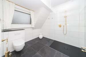 Essen - Stadtwald!
Vorzeige-Villa in bevorzugter Lage – Die vollständige Adresse der Immobilie erhältst du vom Anbieter., 45134 Stadtwald, Essen – Vorschaubild 13