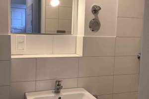 Mitten im Geschehen: gemütliche 2-Zimmer Wohnung mit Mansarde im Zentrum von Kiel per sofort – Ziegelteich 16, 24103 Vorstadt, Kiel – Vorschaubild 9