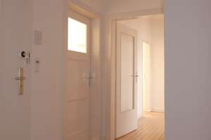 Geräumige und lichte Altbau-Wohnung mit Loggia in Essen-Frohnhausen