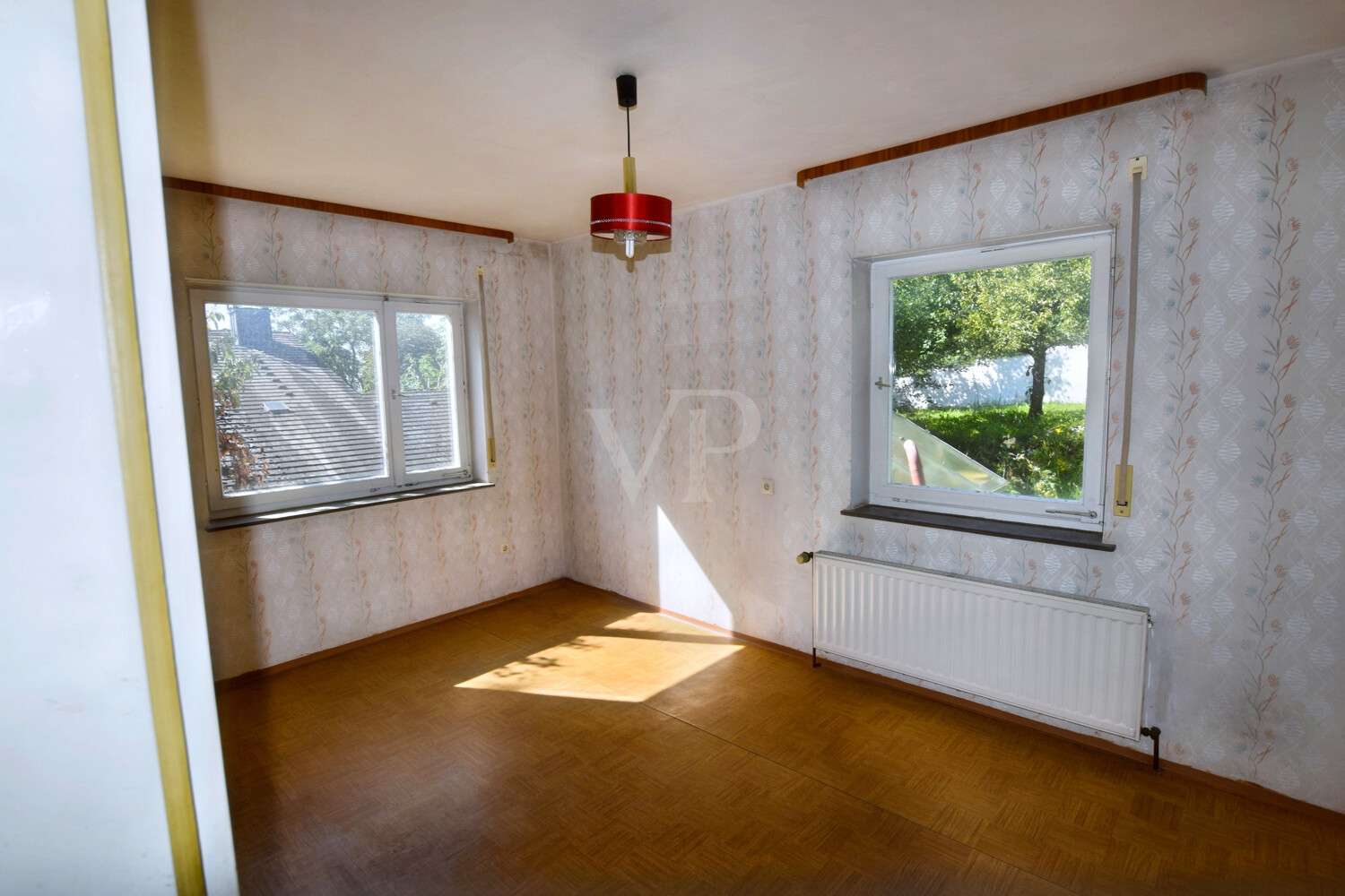 Großzügiges Zweifamilienhaus mit eingewachsenem Garten im Fränkischen Seenland, Weißenburg Gunzenhausen Kreis – Bild 3