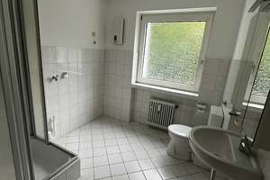 2-Zimmer-Wohnung mit Balkon für Zwei-Personen-Haushalt in Essen-Altenessen – WBS erforderlich – Palmbuschweg 130, 45326 Altenessen-Süd, Essen – Vorschaubild 5