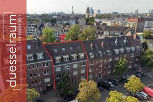 Düsseldorf-Oberbilk: Charmante 2-Zimmer-Dachgeschosswohnung mit Galerieebene und Balkon!