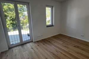 *ERSTBEZUG*  Lichtdurchflutete 3-Zimmer-Wohnung mit Balkon – Alte Str. 30, 50226 Frechen – Vorschaubild 3