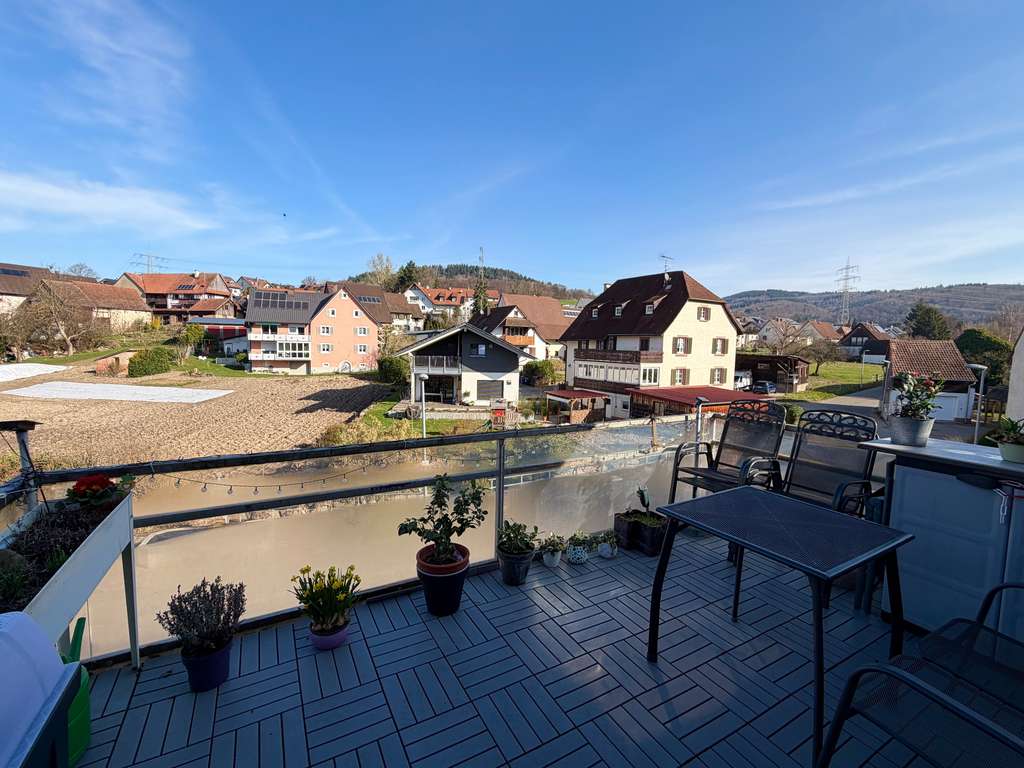 Immobilie in Kandern - Vielseitig nutzbares Ensemble mit 4 Wohneinheiten & Altbestand in Kandern (Wollbach) - Bild 4