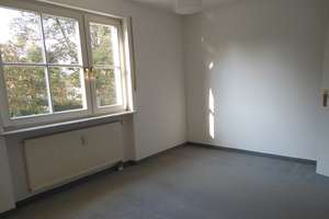 Ruhige, helle 2-Zimmer-Whg. München-Trudering neu renoviert, U-Bahn+S-Bahn ca. 7 Minuten       – Die vollständige Adresse der Immobilie erhältst du vom Anbieter., 81825 Gartenstadt Trudering, München – Vorschaubild 10