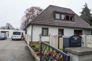 ** Einfamilienhaus mit 700 m² großem Garten zum  sofortigen Selbstbezug ** – Die vollständige Adresse der Immobilie erhältst du vom Anbieter., 80999 Untermenzing, München – Vorschaubild 1