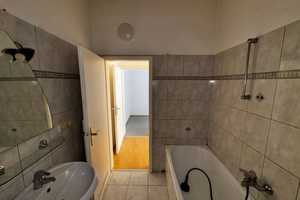 Property thumbnail 12