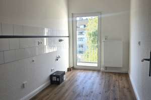 **Moderne 3-Zimmer-Wohnung mit Balkon – Erstbezug nach Modernisierung**