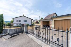 Design trifft Weitläufigkeit: Modernisierte Wohnperle mit 233 qm Wohnfläche - inkl. Video! – Die vollständige Adresse der Immobilie erhältst du vom Anbieter., 79725 Laufenburg (Baden) – Vorschaubild 4
