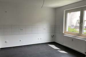 Grünes Wohnumfeld - 2-Zimmer Wohnung im Erdgeschoss in Bielefeld – Am Rohrwerk 32, 33647 Brackwede, Bielefeld – Vorschaubild 2