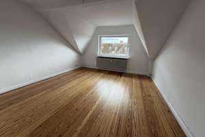 Zentrale Altbauwohnung mit Doppelgarage und Dachterrasse – Wilhelminenstraße 18, 24103 Damperhof, Kiel – Vorschaubild 10