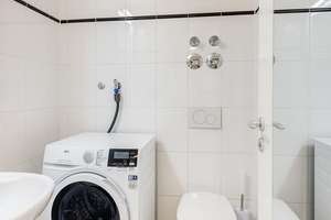 Möbliert: Modernes und gemütliches Zuhause mit drei Balkonen – Die vollständige Adresse der Immobilie erhältst du vom Anbieter., 80634 Neuhausen, München – Vorschaubild 12