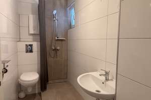 Einziehen und Ankommen: 2-Zi.-Wohnung mit Loggia und EBK - frisch modernisiert – Die vollständige Adresse der Immobilie erhältst du vom Anbieter., 47167 Röttgersbach, Duisburg – Vorschaubild 6