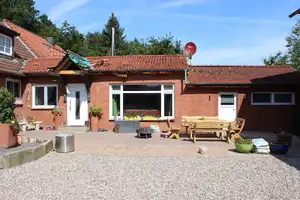 Ein Domizil in ruhiger Lage mit 3 Wohneinheiten, Pferdestall, Werkstatt und Padock – Segeberg (Kreis) – Vorschaubild 8