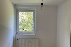 Gepflegte 3-Zimmer-Wohnung in praktischer Lage! – Salzbrunner Str. 22, 90473 Langwasser Südost, Nürnberg – Vorschaubild 10
