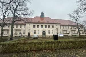 Ab dem 01.08.2026 bezugsfreie 2 Zimmer Altbauwohnung in traditioneller Wohnanlage – Die vollständige Adresse der Immobilie erhältst du vom Anbieter., 13125 Buch, Berlin – Vorschaubild 2
