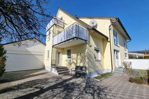 Großzügige Doppelhaushälfte mit Einliegerwohnung und Doppelgarage Nähe Südstadtpark