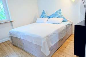 Voll ausgestattete 2-Zimmer Wohnung am Schlosspark Furnished 2-Room Apartment for Safe & Clean Stay – Am Schlosspark 104, 65203 Biebrich, Wiesbaden – Vorschaubild 2