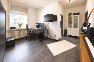 Stilvolle Eigentumswohnung mit ca. 30 m² Wohnfläche, Aufzug und Gemeinschaftsgarten in Wuppertal-B – Die vollständige Adresse der Immobilie erhältst du vom Anbieter., 42283 Barmen, Wuppertal – Vorschaubild 2