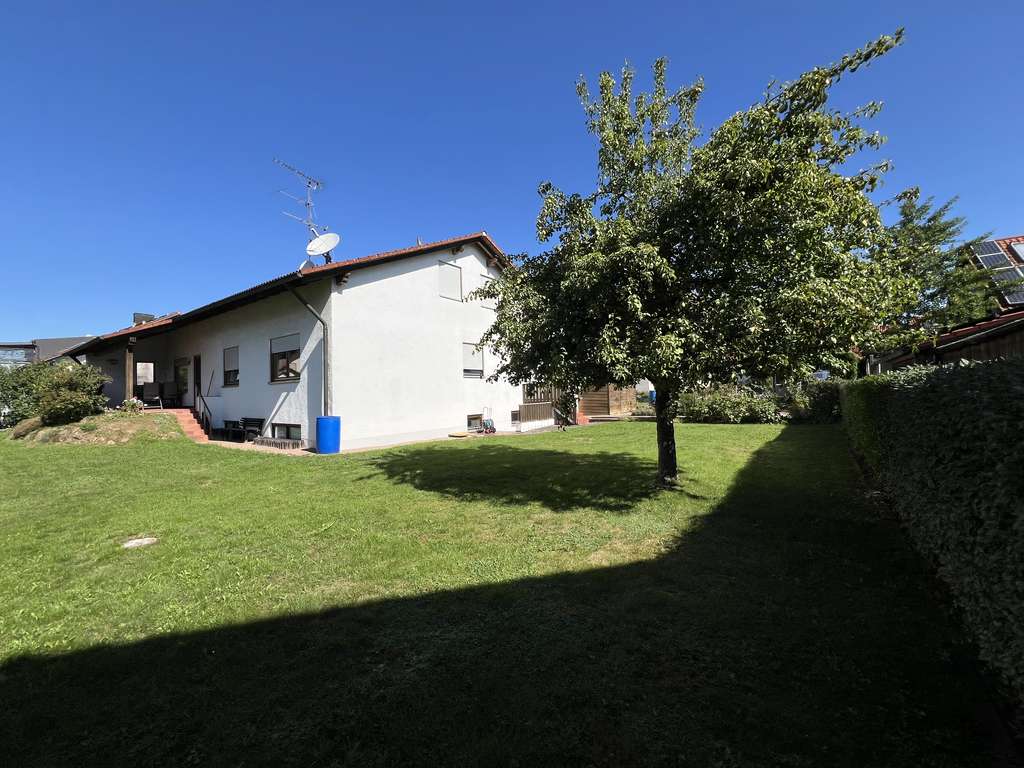 Immobilie in Kösching - Wunderschönes bezugsfertiges Wohnhaus in Top Lage mit großem Garten - Bild 4