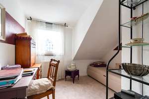 Ungewöhnlich vielseitig: Großzügiges Einfamilienhaus mit Charme, Optionen und Perspektive – Die vollständige Adresse der Immobilie erhältst du vom Anbieter., 42651 Solingen-Mitte, Solingen – Vorschaubild 21