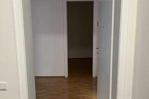 Schöne, neu Sanierte 3 Zi.- Wohnung in der Altstadt – Berger Straße 18, 40213 Altstadt, Düsseldorf – Vorschaubild 4