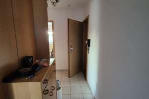 Helle 2-Zimmer Dachgeschosswohnung mit Balkon in Karlsruhe Innenstadt-West – Die vollständige Adresse der Immobilie erhältst du vom Anbieter., 76133 Innenstadt-West, Karlsruhe – Vorschaubild 1