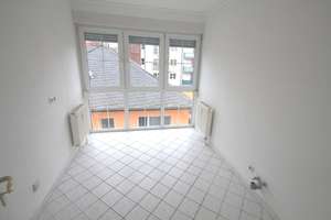 Attraktive und helle 2-Zimmer-Wohnung in der Eginhardstraße – 2. Obergeschoss mit Balkon und Aufzug – Die vollständige Adresse der Immobilie erhältst du vom Anbieter., 10318 Karlshorst, Berlin – Vorschaubild 8