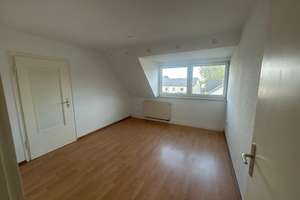 Helle 3-Zimmer-Dachgeschosswohnung in Bottrop – Heimannstraße 28, 46240 Boy, Bottrop – Vorschaubild 3