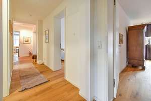 Viel Raum, viel Stil, viel Leben!
Große, neuwertige Traumwohnung mit 3 Balkonen – Die vollständige Adresse der Immobilie erhältst du vom Anbieter., 45138 Südostviertel, Essen – Vorschaubild 12