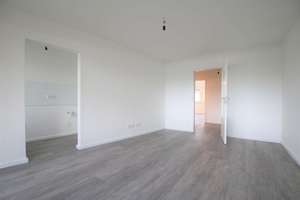 Charmante 3 Zimmerwohnung mit Balkon! – Buchforststraße 69-71, 51103 Kalk (Ortsteil), Köln – Vorschaubild 3