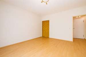 Ruhige, leer stehende 1-Zi Wohnung mit Terrasse und Stellplatz – Die vollständige Adresse der Immobilie erhältst du vom Anbieter., 79312 Emmendingen – Vorschaubild 2