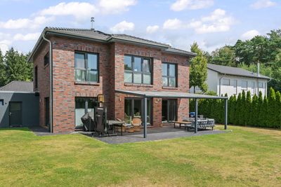 Achim | Exklusive Stadtvilla - Wohnqualität, Komfort und Wohlfühlgarantie in bester Lage am Stadtwal