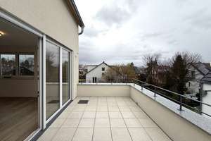 Geräumige und helle 5-Zimmer-Maisonette-Wohnung mit Balkon und Stellplatz – Die vollständige Adresse der Immobilie erhältst du vom Anbieter., 70599 Birkach-Süd, Stuttgart – Vorschaubild 4
