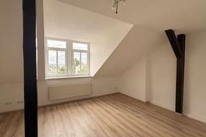 Geräumige 4-Raumwohnung mit Balkon und Fahrstuhl in zentraler Lage von Dresden – Bautzner Landstr. 11, 1324 Bühlau/Weißer Hirsch, Dresden – Vorschaubild 6