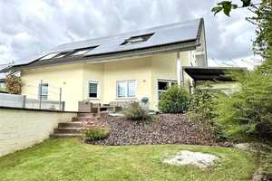 Großzügiges Familienhaus mit Photovoltaik/ Garten/Außen und Garage zu verkaufen
 – Stadtverband Saarbrücken (Kreis) – Vorschaubild 1