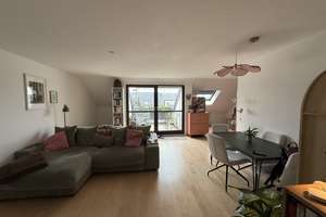 Dachgeschosswohnung am Rande der Bonner Altstadt – Die vollständige Adresse der Immobilie erhältst du vom Anbieter., 53111 Nordstadt, Bonn – Vorschaubild 2