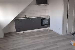 Wohnen mit Charakter: 2-Zimmer-Dachgeschosswohnung in Krefeld-Hüls