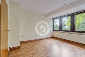 Sanierertraum mit Pool – zuerst anpacken, dann abtauchen.
Wohnen in beliebter Lage! – 44359 Mengede (Ortsteil), Dortmund – Vorschaubild 16