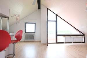 * Wunderschöne Dachgeschosswohnung mit Balkon und sensationeller Aussicht *