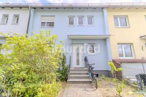 Gepflegtes Reihenmittelhaus mit großem Garten und Garage in Nürnberg – Die vollständige Adresse der Immobilie erhältst du vom Anbieter., 90439 Sankt Leonhard, Nürnberg – Vorschaubild 3