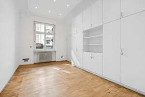 Rarität in Mannheim-Oststadt
Belle Etage in bester Lage am Wasserturm – Die vollständige Adresse der Immobilie erhältst du vom Anbieter., 68165 Schwetzingerstadt/Oststadt, Mannheim – Vorschaubild 11