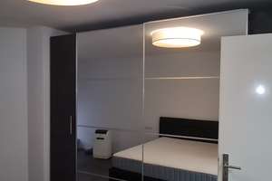 Mittendrin in Mannheim. Geräumige, modernisierte, teilmöblierte 2 Zimmerwohnung mit Balkon und TG