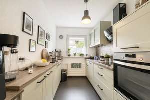 Ein Zuhause zum Verlieben – Wohnen mit großem Garten und viel Platz für Ihre Wohnträume – Die vollständige Adresse der Immobilie erhältst du vom Anbieter., 45359 Bedingrade, Essen – Vorschaubild 2