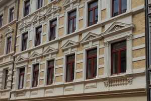 2 Zimmer DG-Wohnung mit Laminat und Einbauküche zu vermieten – Gaertnerstraße 1c, 39104 Magdeburg – Vorschaubild 1