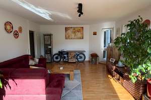 Geschmackvolle 2,5-Zimmer-Wohnung mit geh. Innenausstattung mit Balkon und EBK in Stuttgart – Die vollständige Adresse der Immobilie erhältst du vom Anbieter., 70597 Degerloch (Ortsteil), Stuttgart – Vorschaubild 4